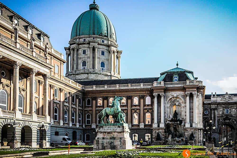 Cosa vedere a Budapest - Esterno Palazzo Reale