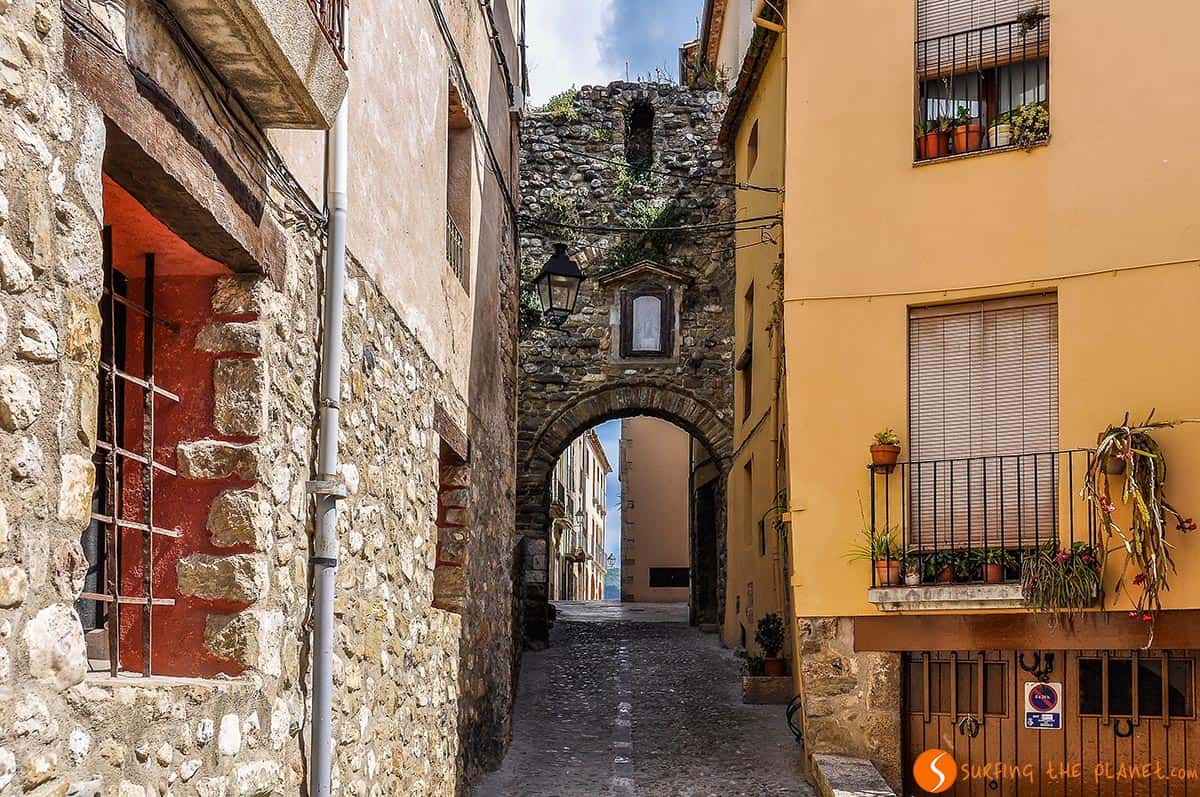 Calle medieval, Besalú, Cataluña, España | Qué ver y hacer en Besalú
