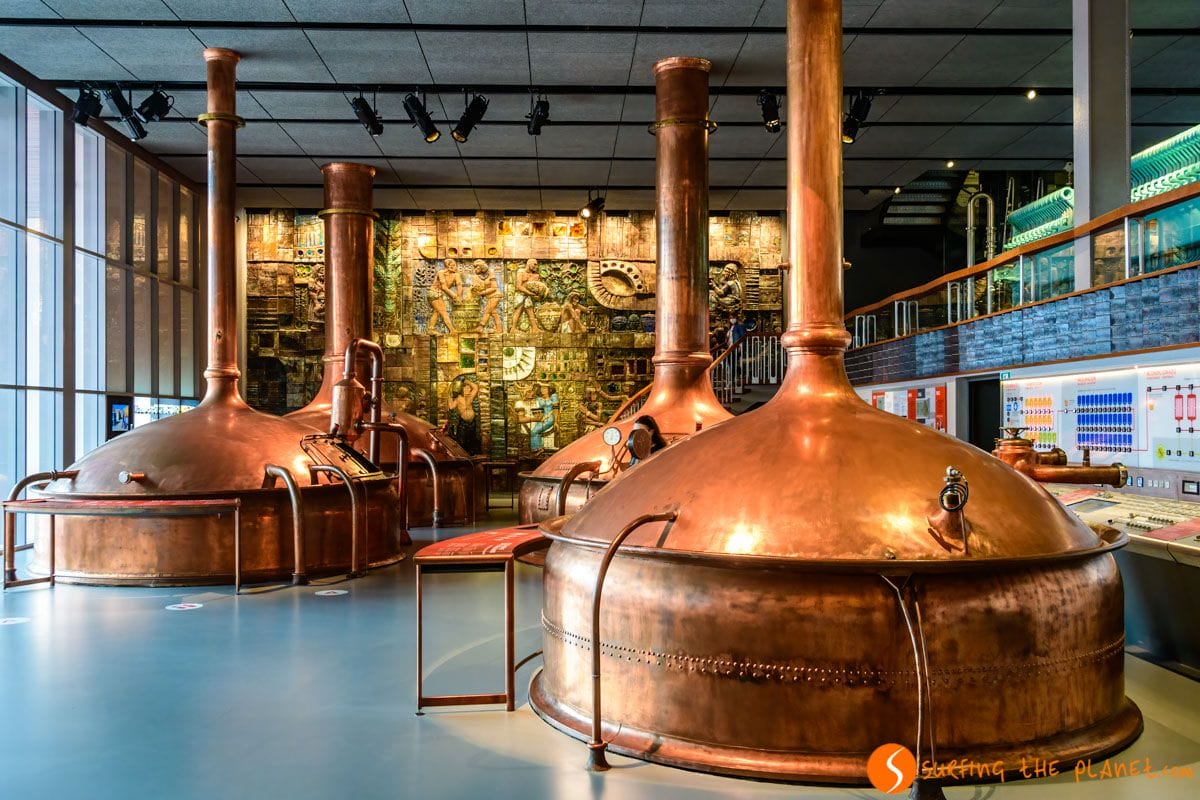 Grandes tanques de cerveza, Museo Estrella Galicia, A Coruña | Que hacer en Galicia