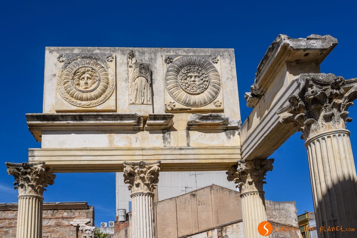 Pórtico del Foro Romano, Templo de Diana, Mérida, Badajoz, Extremadura | Que hacer en Mérida